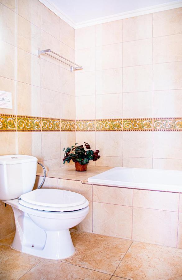 Villa Maria In El Rosario - Mit Sicht Auf Gibralta Marbella Ngoại thất bức ảnh