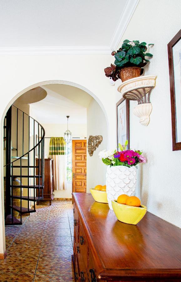 Villa Maria In El Rosario - Mit Sicht Auf Gibralta Marbella Ngoại thất bức ảnh