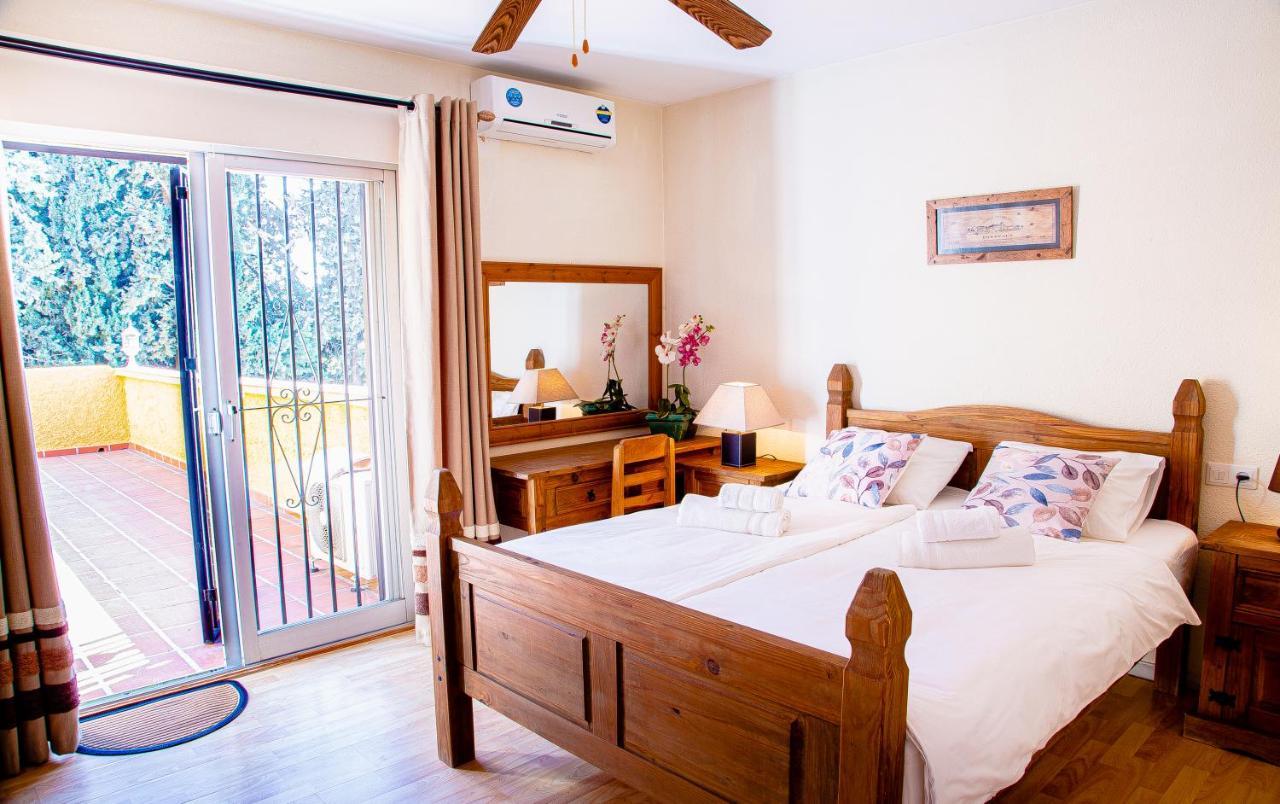 Villa Maria In El Rosario - Mit Sicht Auf Gibralta Marbella Ngoại thất bức ảnh
